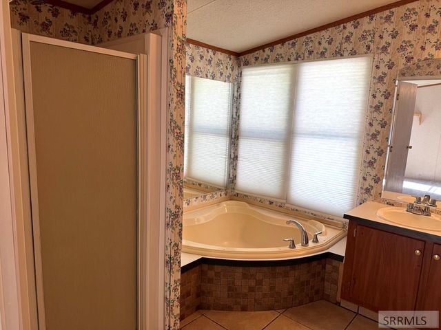 2085 N Whispering Pines Drive, Idaho Falls, ID 83401