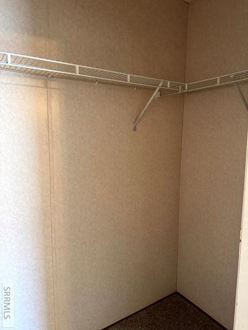 2085 N Whispering Pines Drive, Idaho Falls, ID 83401