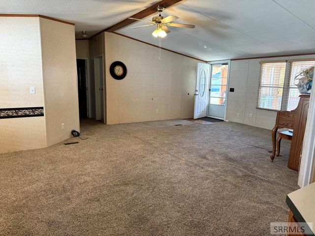 2085 N Whispering Pines Drive, Idaho Falls, ID 83401