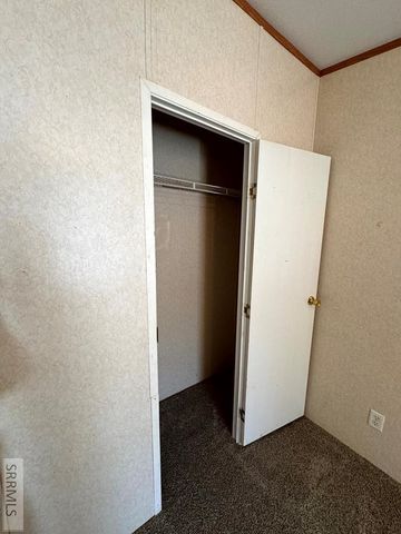 2085 N Whispering Pines Drive, Idaho Falls, ID 83401