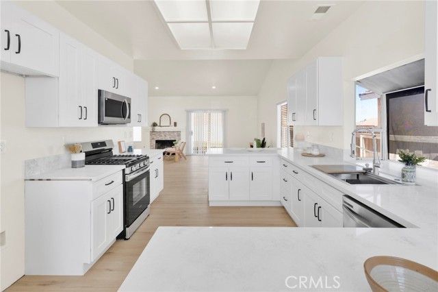 14392 Del Amo Drive, Victorville, CA 92392