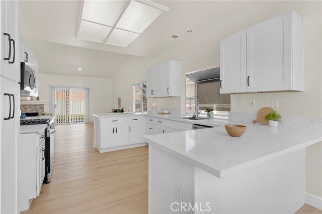 14392 Del Amo Drive, Victorville, CA 92392