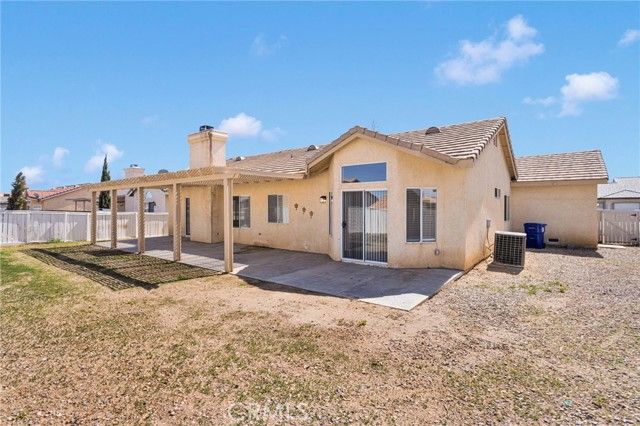 14392 Del Amo Drive, Victorville, CA 92392