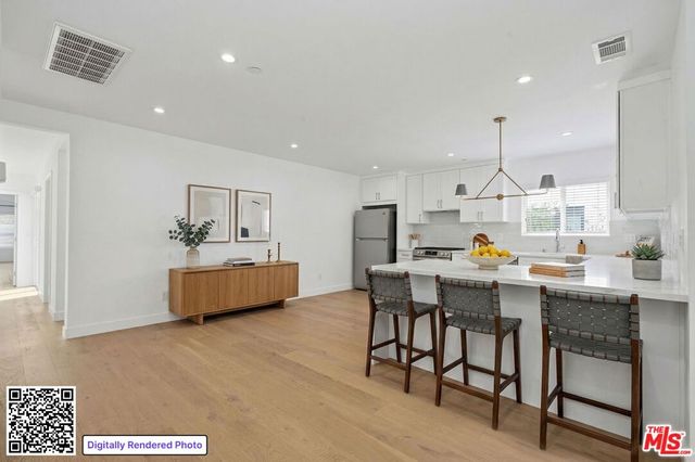 7832 Croydon Avenue, Los Angeles, CA 90045