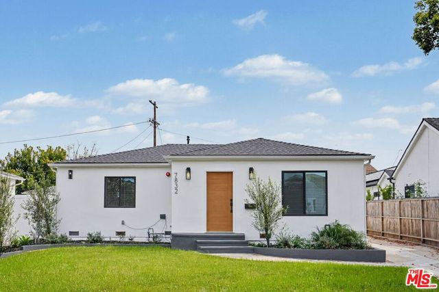 7832 Croydon Avenue, Los Angeles, CA 90045