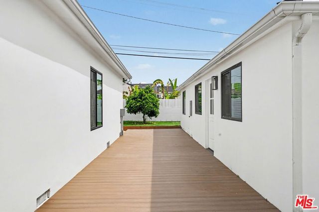 7832 Croydon Avenue, Los Angeles, CA 90045