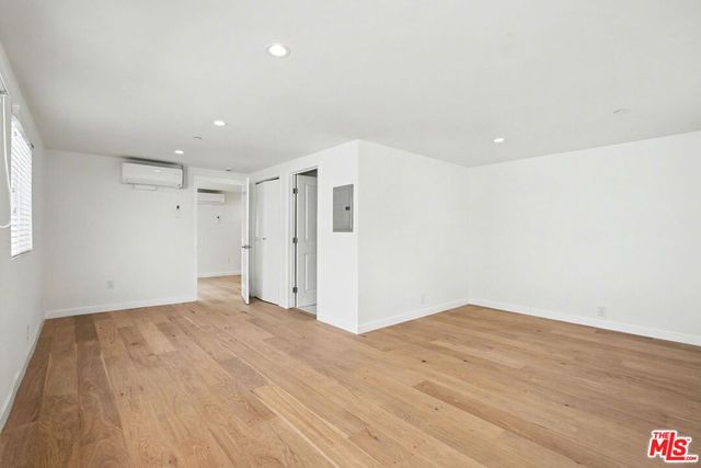 7832 Croydon Avenue, Los Angeles, CA 90045