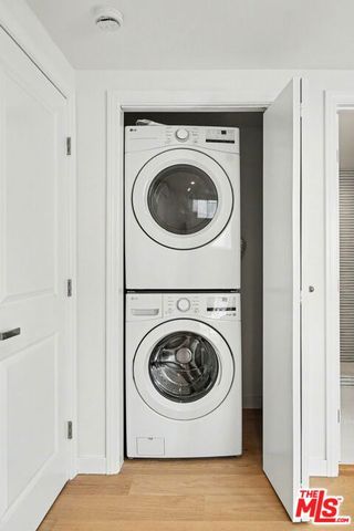 7832 Croydon Avenue, Los Angeles, CA 90045