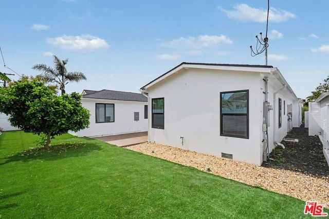 7832 Croydon Avenue, Los Angeles, CA 90045