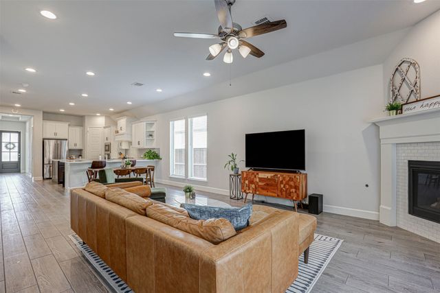 215 Buffalo Boulevard, Rhome, TX 76078