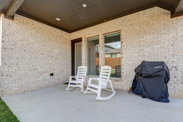 215 Buffalo Boulevard, Rhome, TX 76078