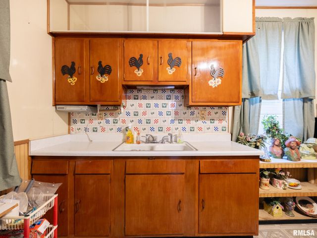 121 ROOSEVELT Street, Bartonville, IL 61607