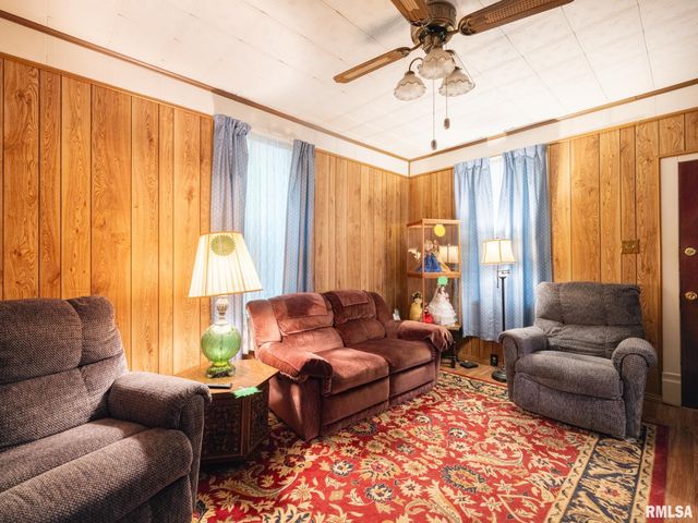 121 ROOSEVELT Street, Bartonville, IL 61607