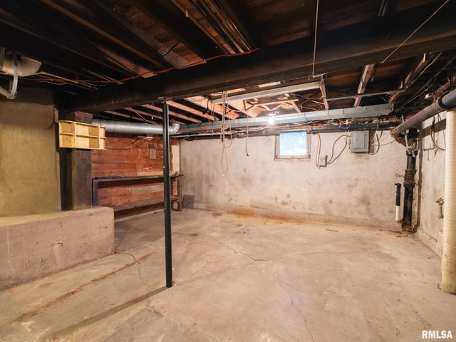 121 ROOSEVELT Street, Bartonville, IL 61607