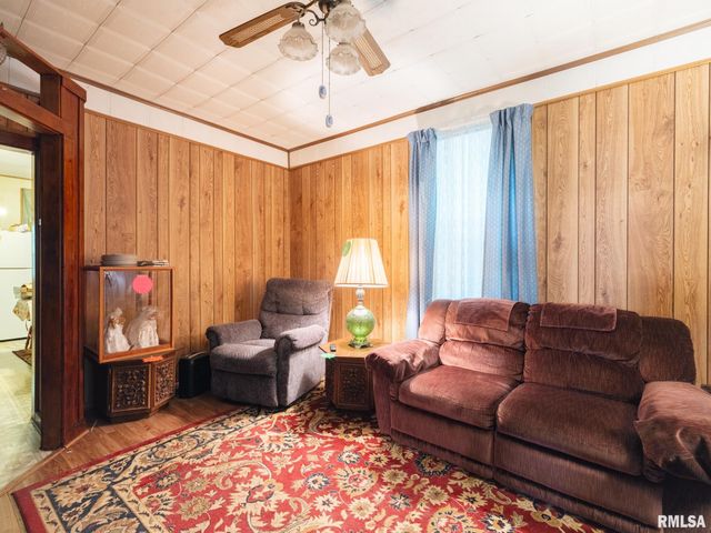 121 ROOSEVELT Street, Bartonville, IL 61607