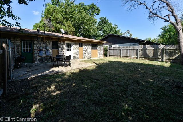 2211 Lanier DR A, Austin, TX 78757