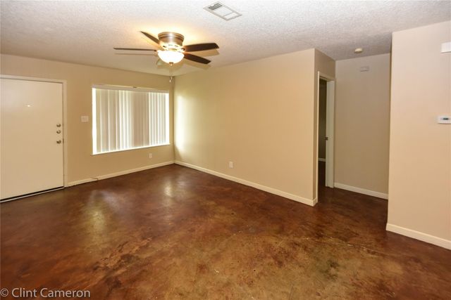 2211 Lanier DR A, Austin, TX 78757