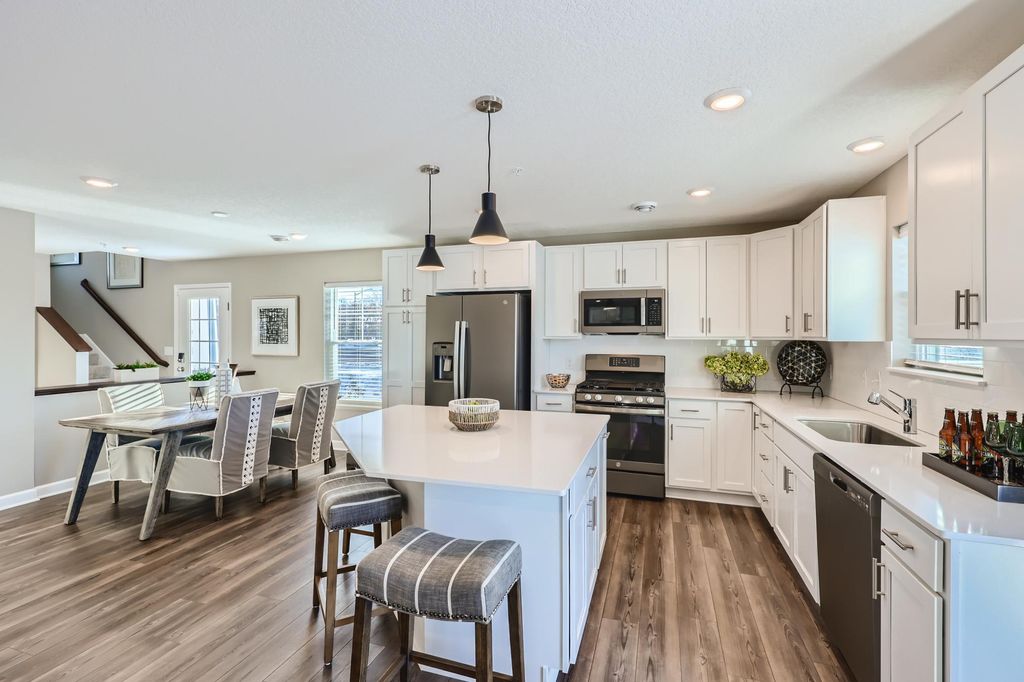 21749 Lilac Drive, Farmington, MN 55024