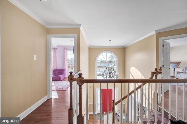 4 DORCHESTER LN, Newtown, PA 18940