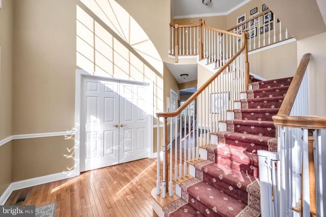 4 DORCHESTER LN, Newtown, PA 18940