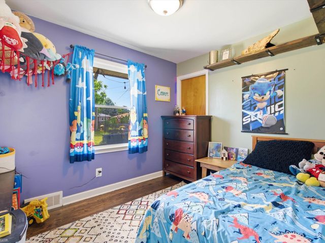 1005 N Esplanade Street, Mt Clemens, MI 48043