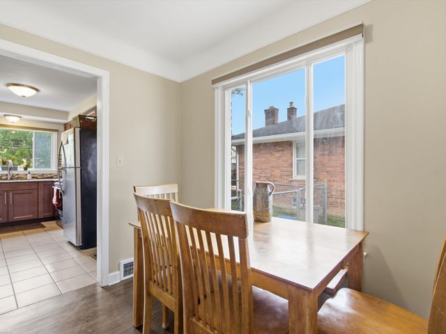 1005 N Esplanade Street, Mt Clemens, MI 48043