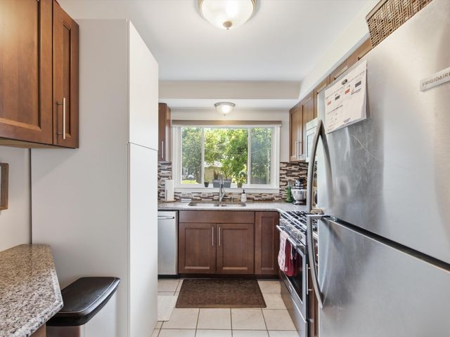 1005 N Esplanade Street, Mt Clemens, MI 48043