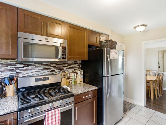 1005 N Esplanade Street, Mt Clemens, MI 48043