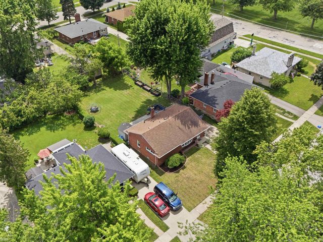 1005 N Esplanade Street, Mt Clemens, MI 48043