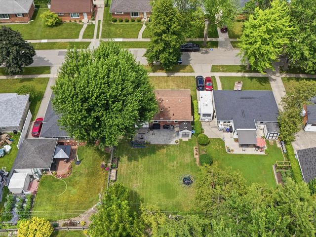 1005 N Esplanade Street, Mt Clemens, MI 48043