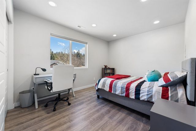 11625 N Alberta Ln, Spokane, WA 99218