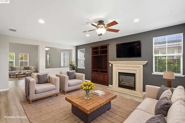 145 Warhol Way, Oakley, CA 94561