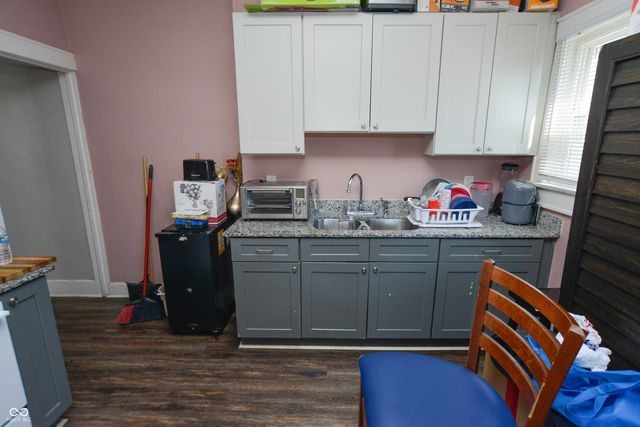 319 N Dequincy Street, Indianapolis, IN 46201