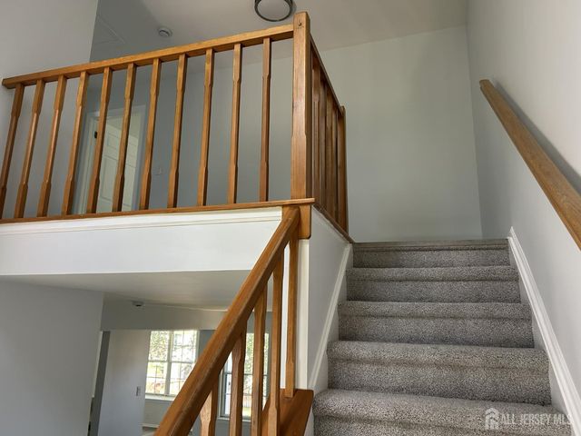 251 Hyde Park Road, Franklin, NJ 08873