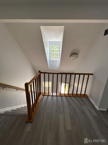 251 Hyde Park Road, Franklin, NJ 08873