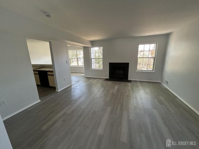 251 Hyde Park Road, Franklin, NJ 08873