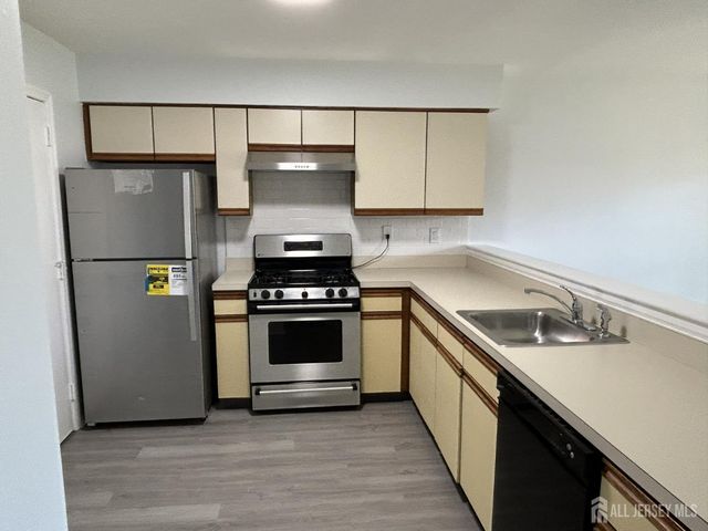 251 Hyde Park Road, Franklin, NJ 08873