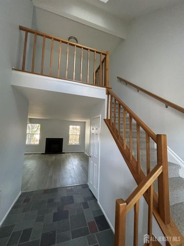 251 Hyde Park Road, Franklin, NJ 08873
