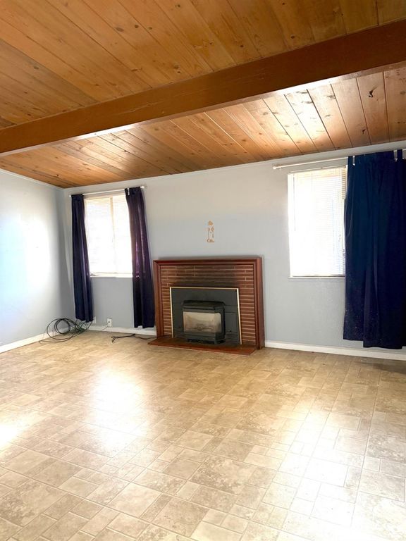 705 E Barrymore St, Stockton, CA 95204