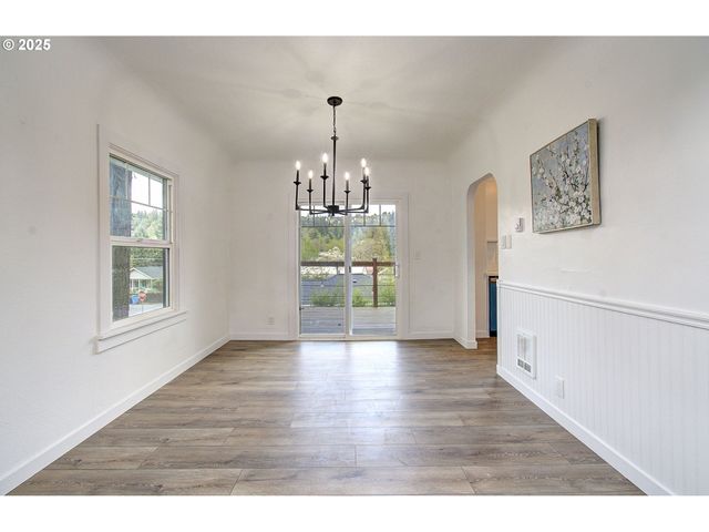 1012 6TH St, Washougal, WA 98671