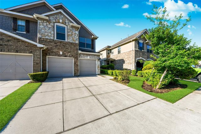 12209 Medina Lake Drive, Tomball, TX 77377