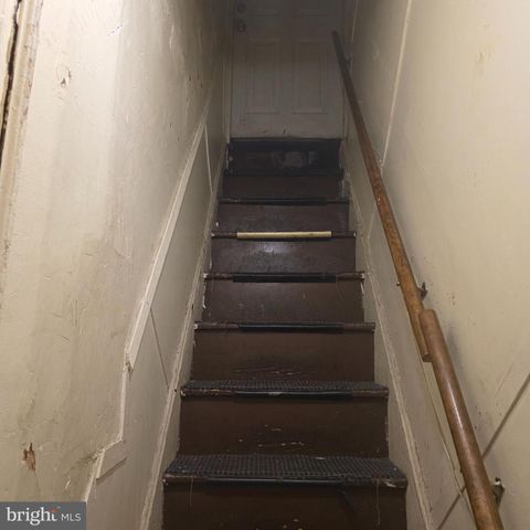 5625 CHESTER AVE, Philadelphia, PA 19143