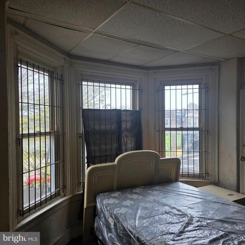 5625 CHESTER AVE, Philadelphia, PA 19143