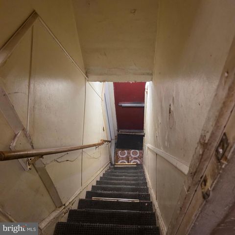 5625 CHESTER AVE, Philadelphia, PA 19143