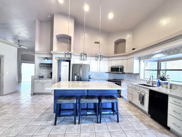 8214 W VILLA CHULA Lane, Peoria, AZ 85383