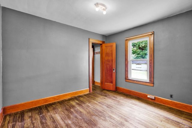 308 18th Street, Bedford, IN 47421