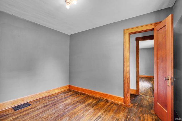 308 18th Street, Bedford, IN 47421
