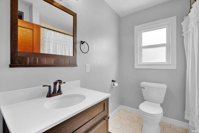 308 18th Street, Bedford, IN 47421