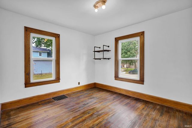 308 18th Street, Bedford, IN 47421