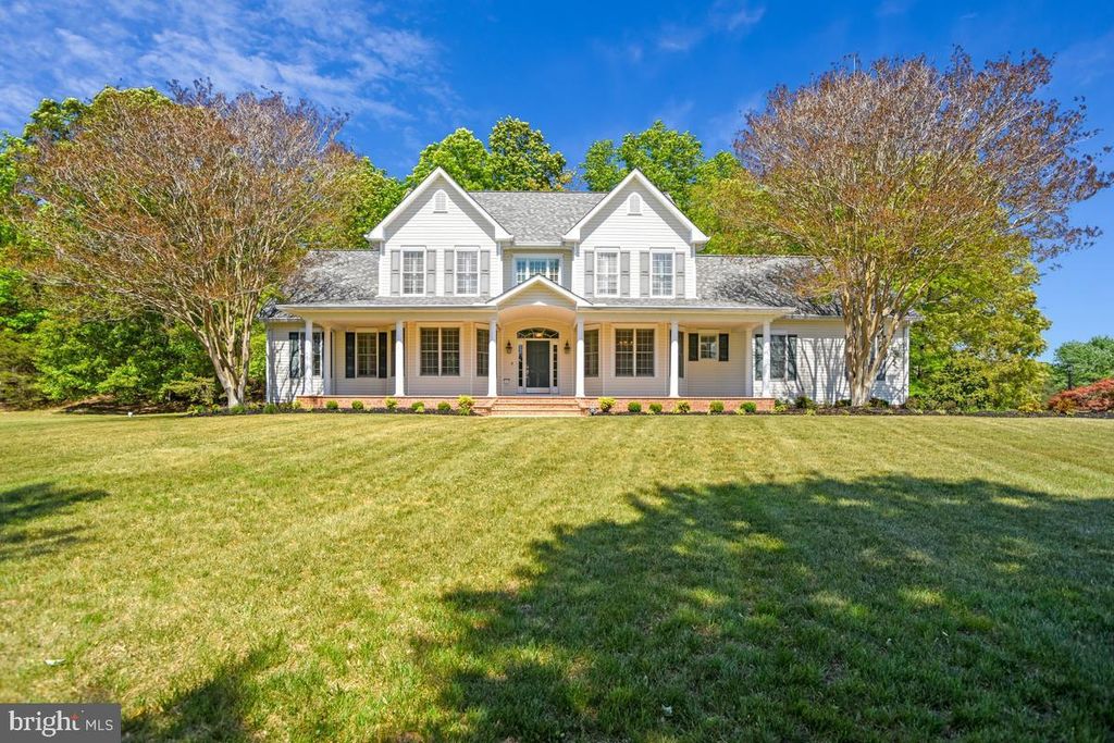 Image 1 of property listing at 14550 DUSTY MILLER CT, Hughesville, MD 20637